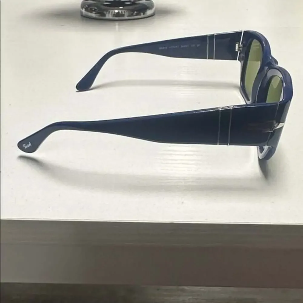 Stylish Persol Blue Sunglasses with G15 polarized lenses